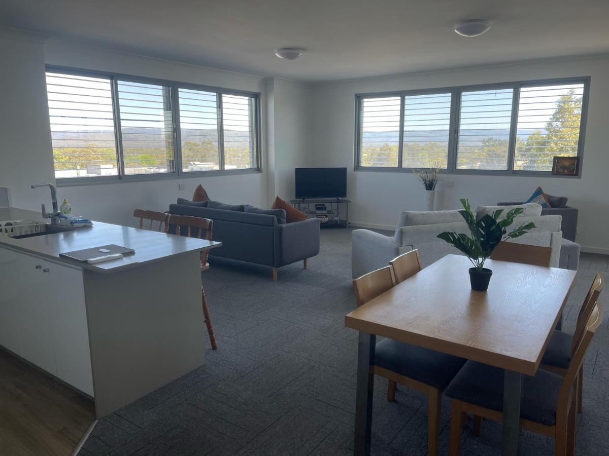 Morisset Serviced Apartments Exterior photo